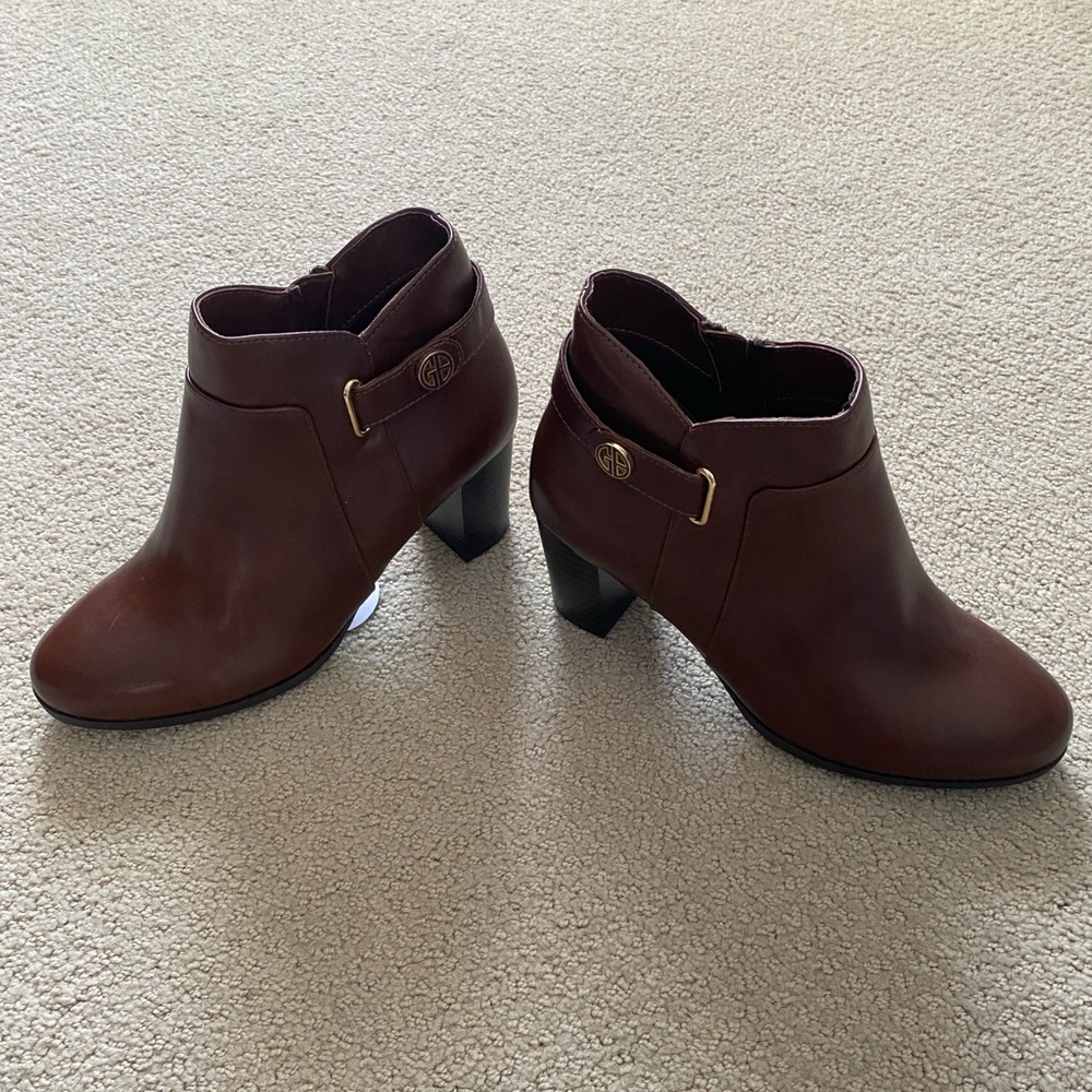Giant Bernini leather ankle boots